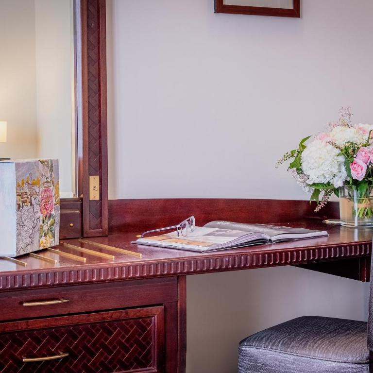 Hôtel Pont Royal Paris - Chambre de Luxe avec Balcon - 2