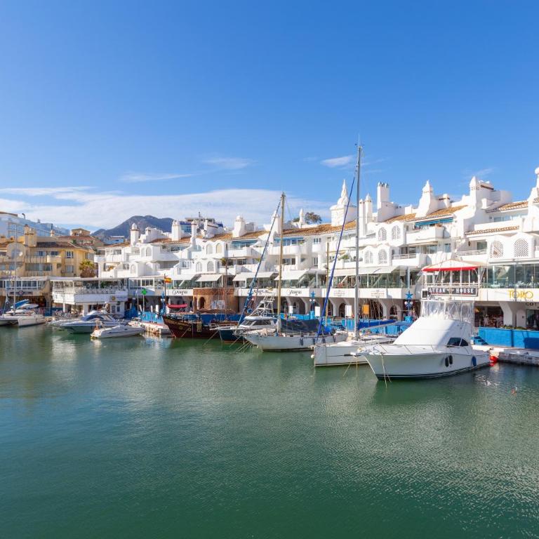 Sea View Benalmadena, Puerto Marina 2BR Terrace - Two-Bedroom Apartment with Harbor View - 3