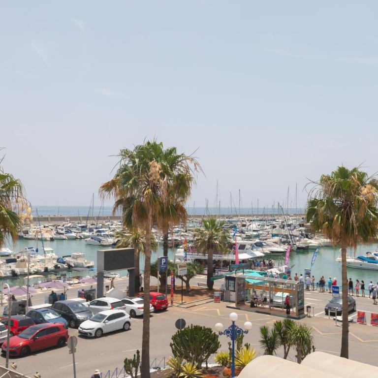 Sea View Benalmadena, Puerto Marina 2BR Terrace - Two-Bedroom Apartment with Harbor View - 9
