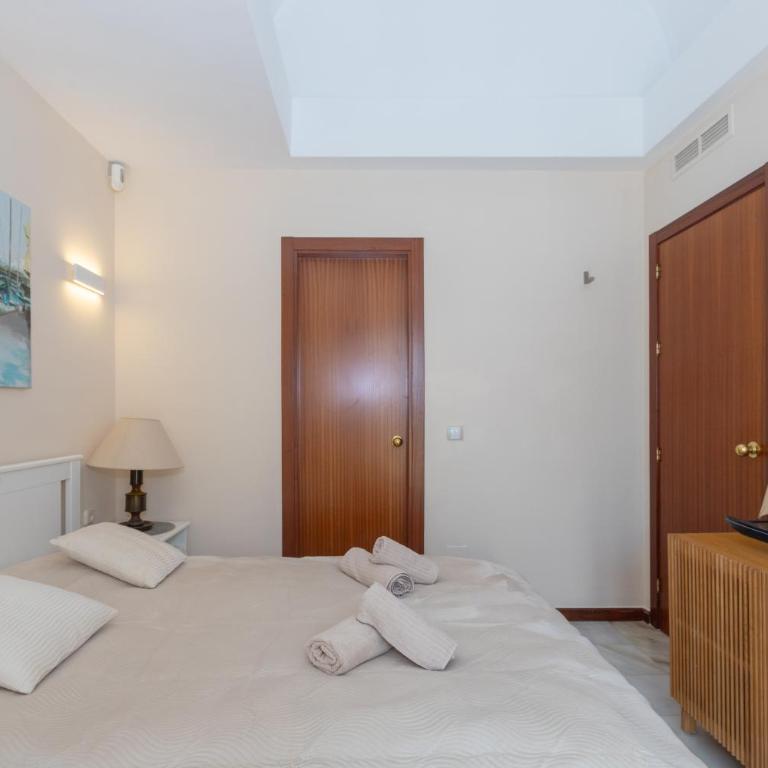 Sea View Benalmadena, Puerto Marina 2BR Terrace - Two-Bedroom Apartment with Harbor View - 25
