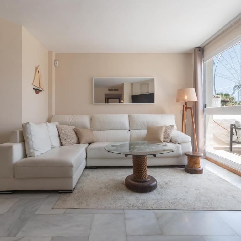 Sea View Benalmadena, Puerto Marina 2BR Terrace - Two-Bedroom Apartment with Harbor View - 5