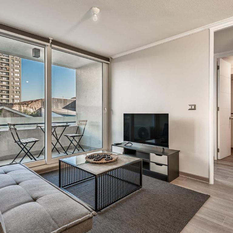 Cozy Apartment with AC Steps from Metro Hospitales - Apartment - 3