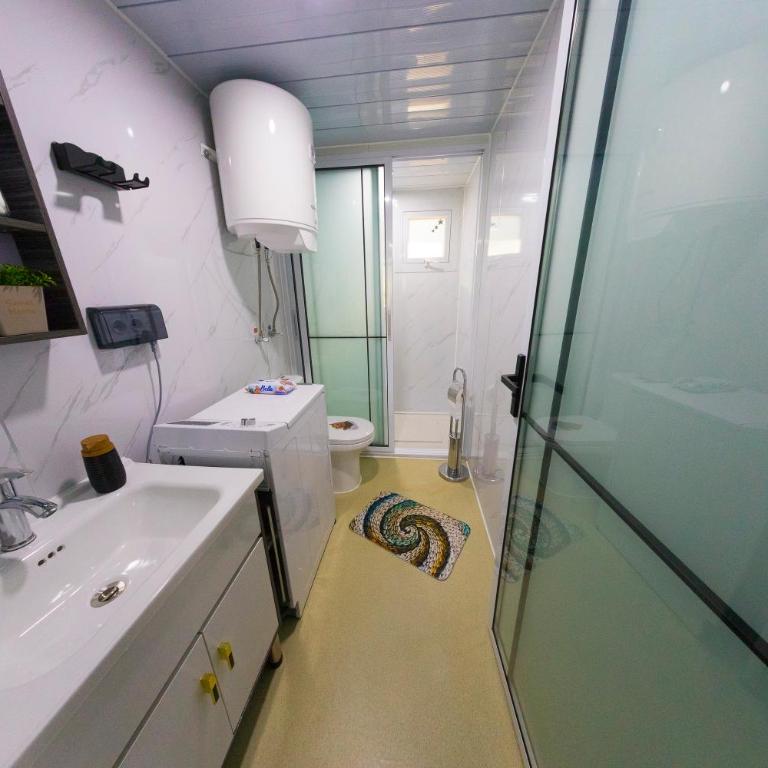 Tiny House Ljiljan - One-Bedroom Apartment with Balcony - 5