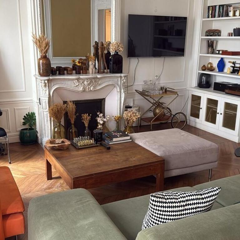 Elegant Haussmann apartment - Champs-Élysées - One-Bedroom Apartment - 11