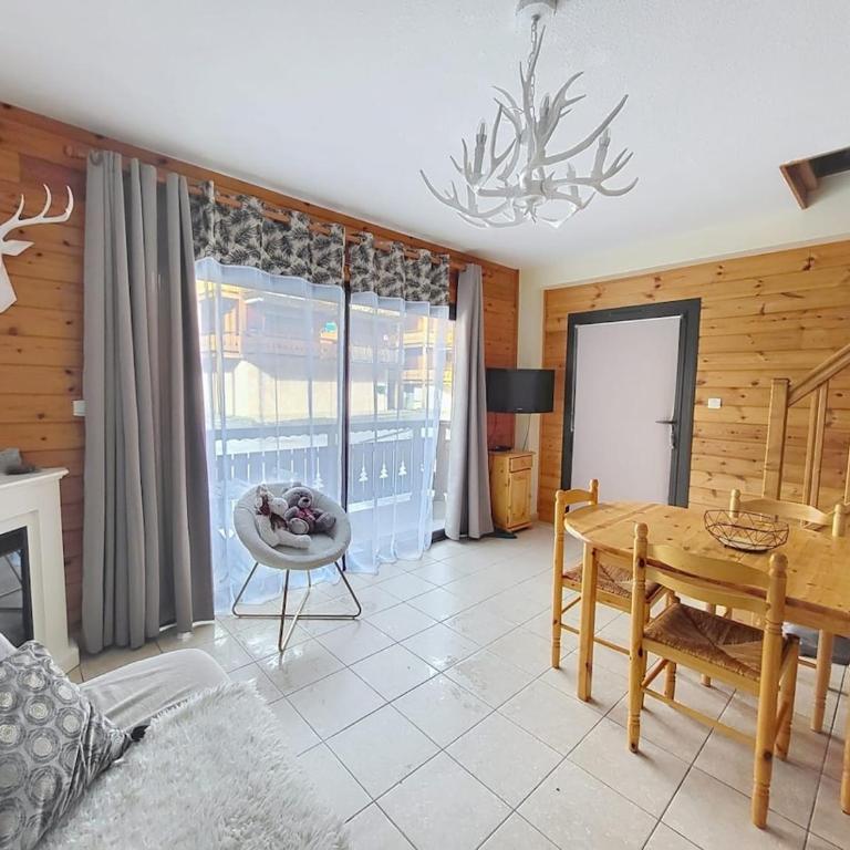 Appartement dans chalet pied des pistes - Appartement 2 Chambres - 1