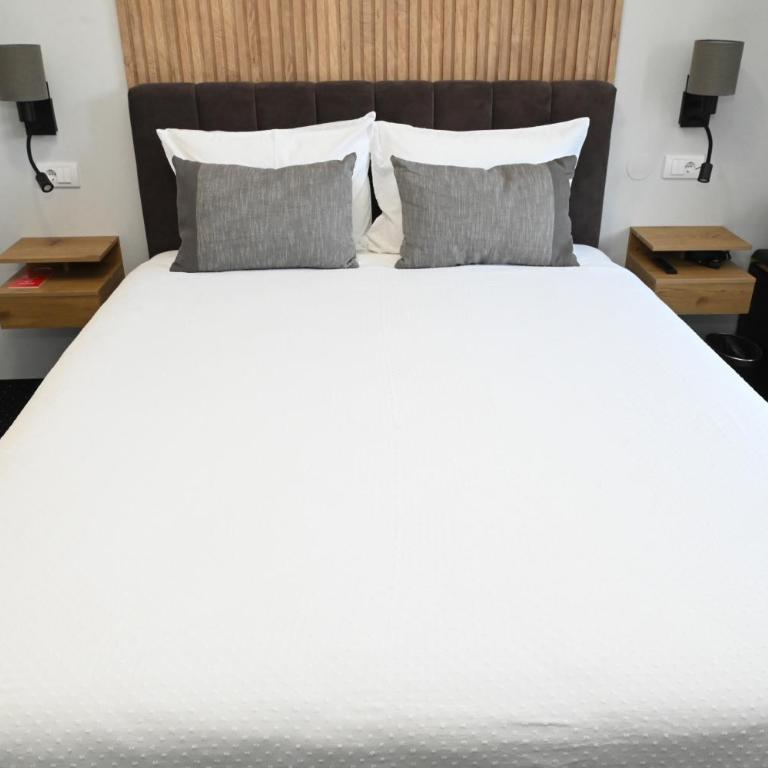 Republic Square Luxury Suites - Superior Apartman Tipa "Suite" - 6