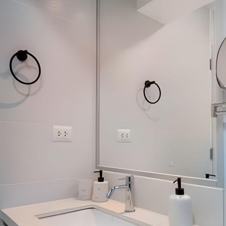 Edificio Parque Castilla - Apartment with Balcony - 46