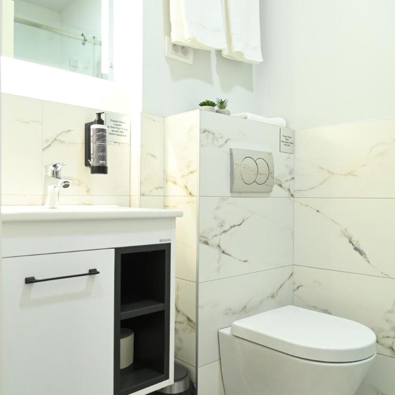Republic Square Luxury Suites - Superior Apartman Tipa "Suite" - 4