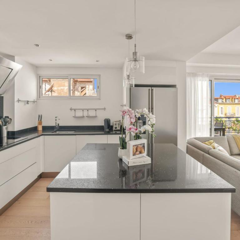 REF 1493 - Cannes -City Center Banane District - Apartment - 7