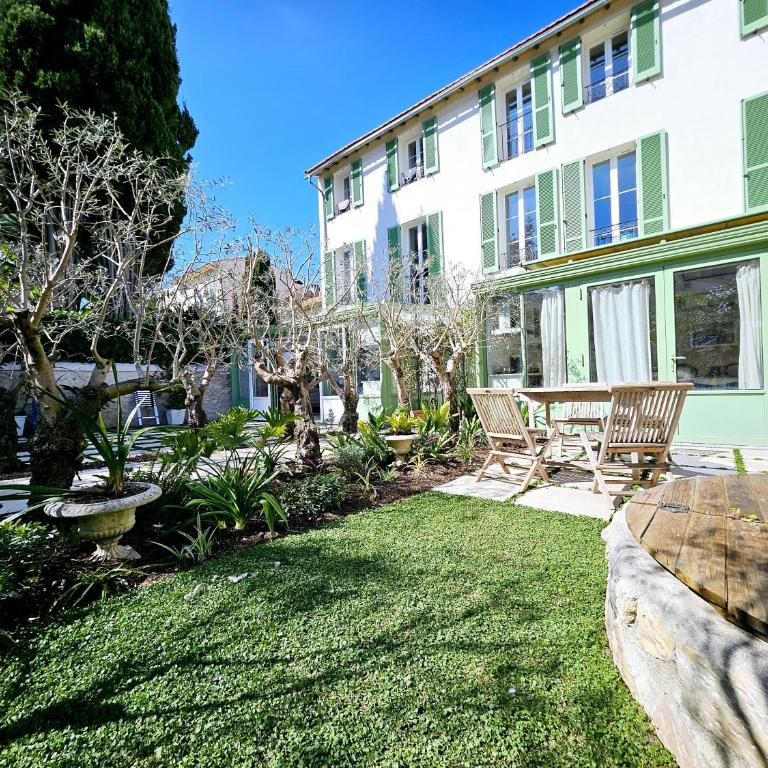 Le Petit Four Jardin - Dans le vieil Antibes - Appartamento con 2 Camere da Letto - 1