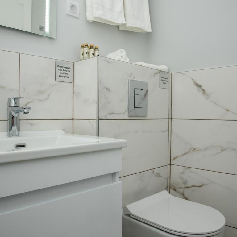 Republic Square Luxury Suites - Superior Apartman Tipa "Suite" - 10