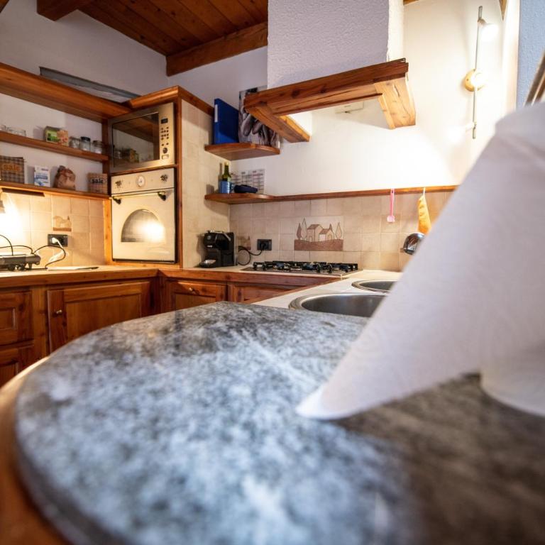 Comodità a due passi dal lago - Appartamento con 1 Camera da Letto - 3
