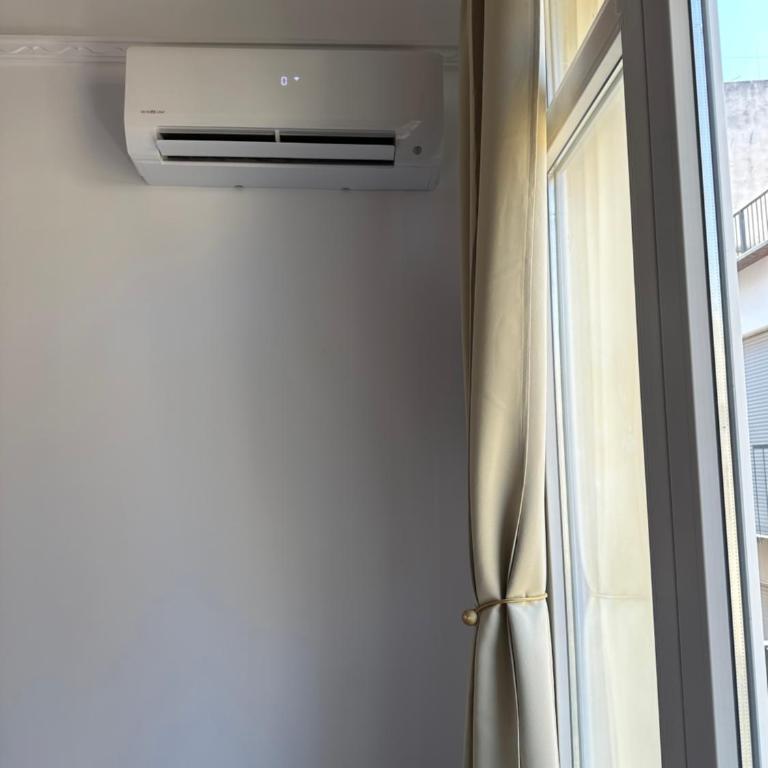 Apartamento histórico con vistas a la iglesia, Casa Giner - Three-Bedroom Apartment - 15
