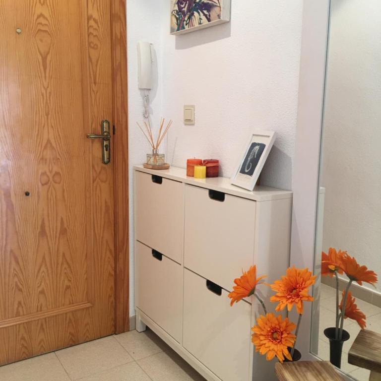 Sonia's Apartment Arenales - Two-Bedroom Apartment with Balcony and Sea View - 15