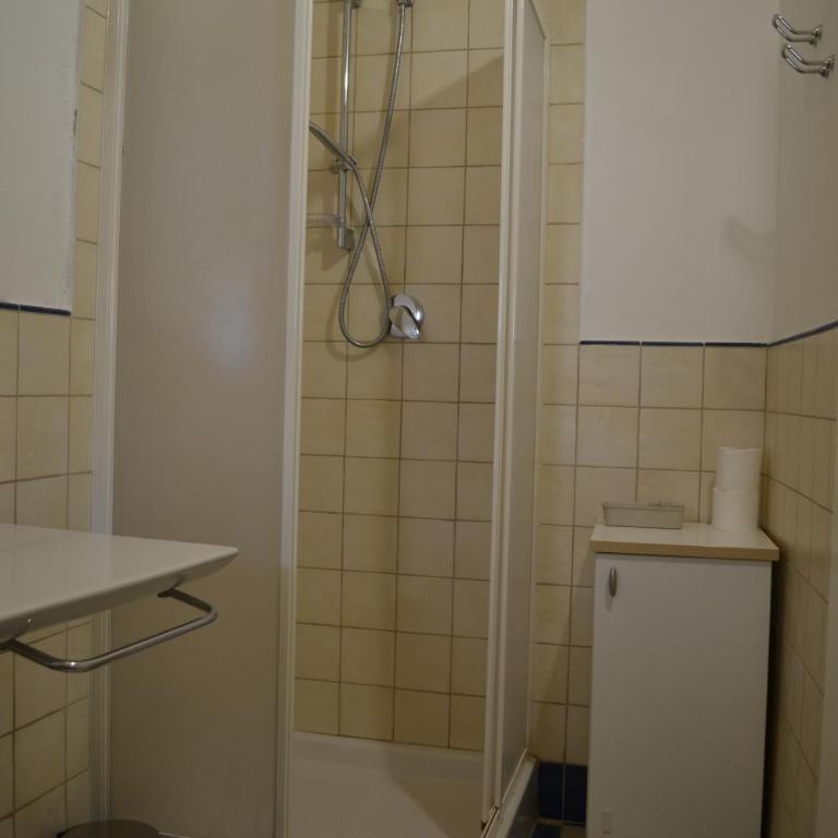 B&B Casa Lamanna - Camera Matrimoniale con Bagno Privato - 4