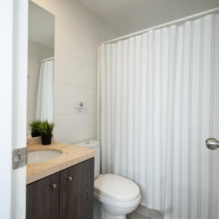 Loica Host - Smart - Two-Bedroom Apartment - 7