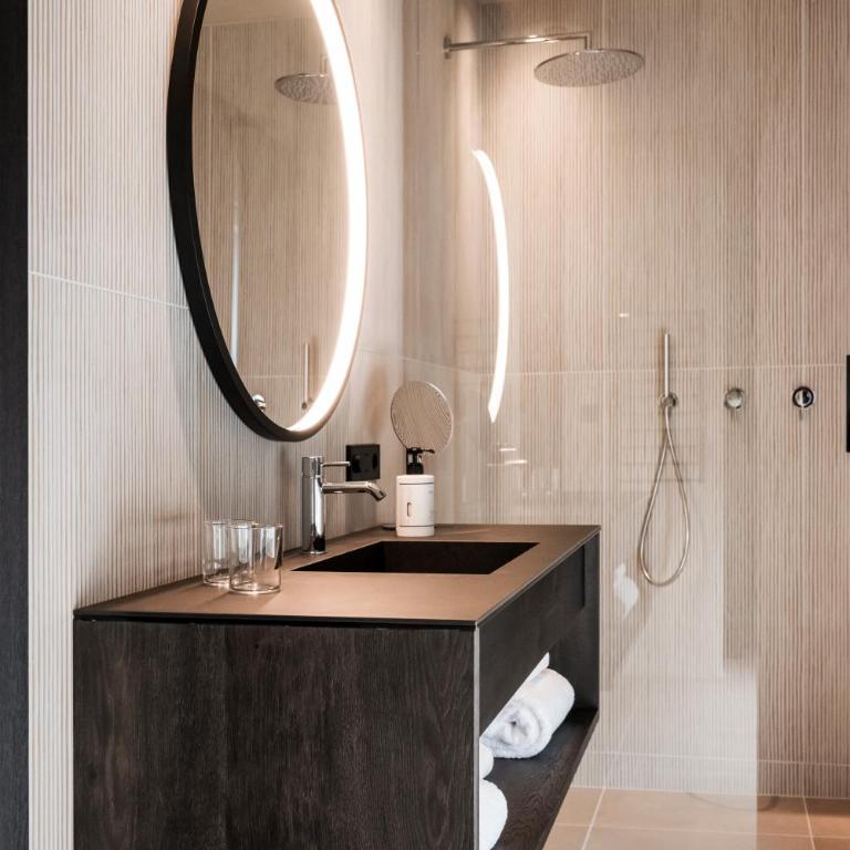 Eisenhut Boutique Hotel - Suite con Vista Montagna - 2