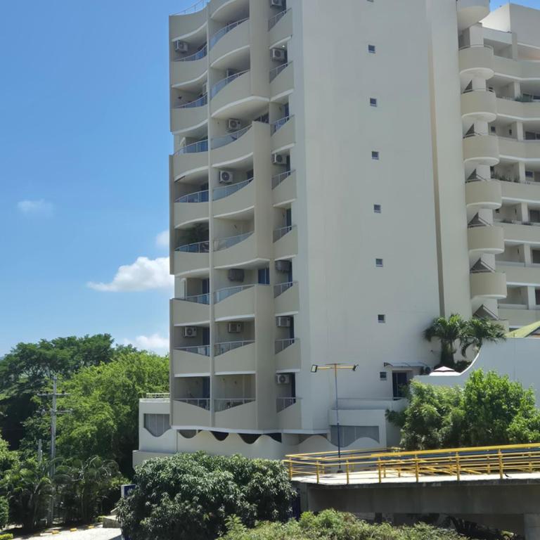 Apartamento amplio con vista al mar en sector Bello Horizonte - Apartamento de 3 dormitorios - 14