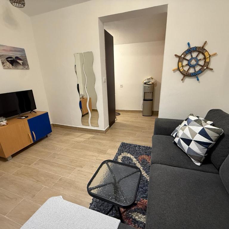 Gio Bella - Two-Bedroom Apartment - 9