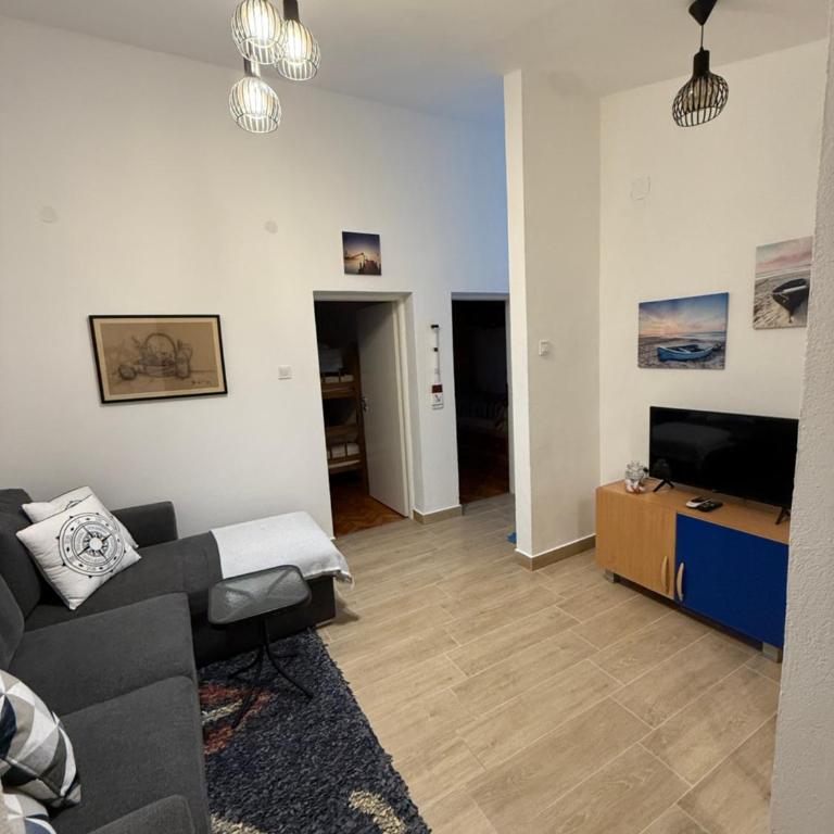 Gio Bella - Two-Bedroom Apartment - 31