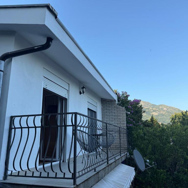 Gio Bella - Two-Bedroom Apartment - 33
