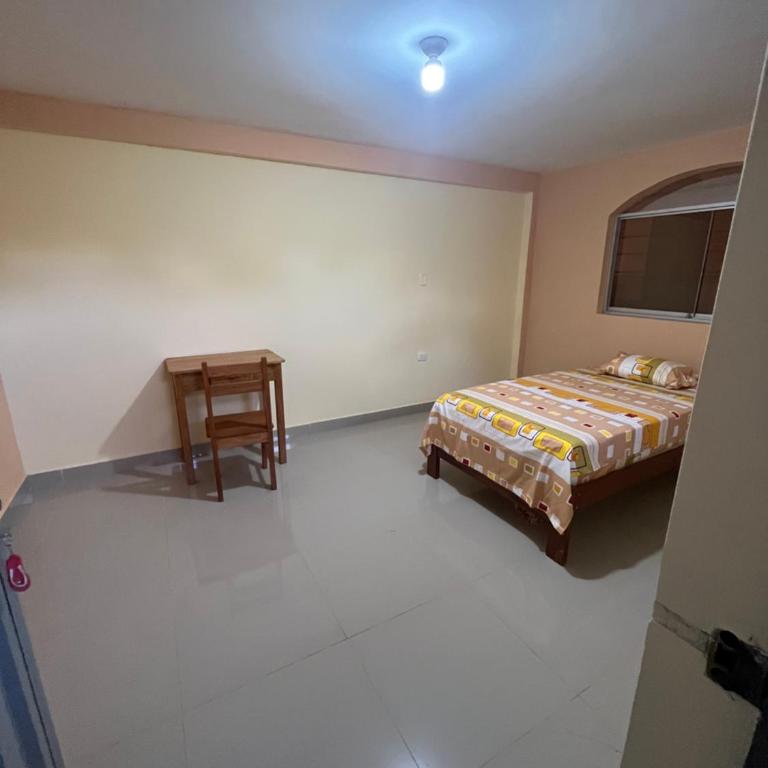 Zzi - Single Room with Shared Bathroom - 3