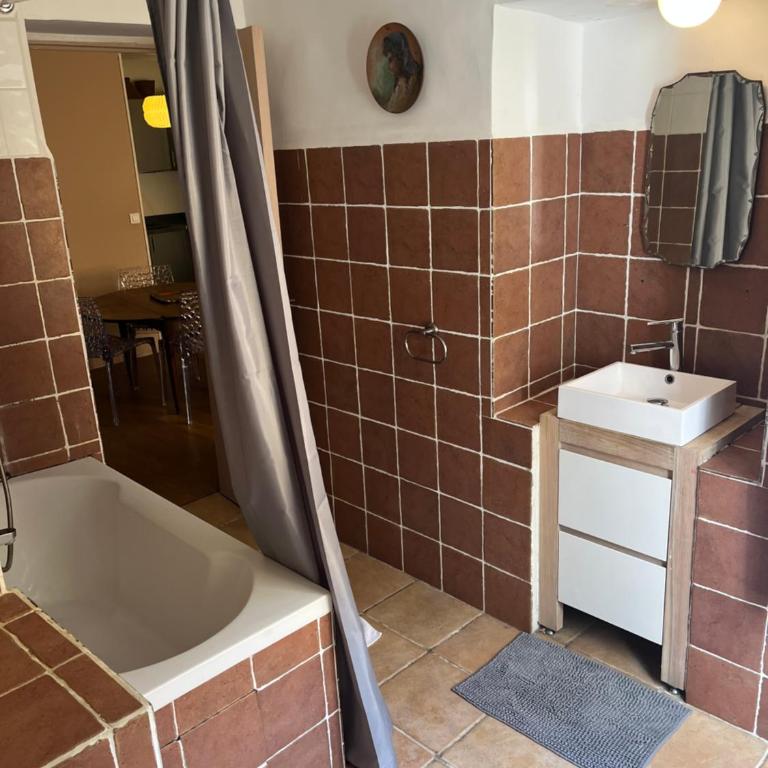 Petite maison authentique - Maison 1 Chambre - 16