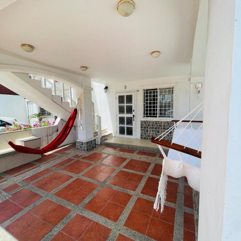 Villa Serena para familias y amigos - vista al mar - Four-Bedroom House - 24