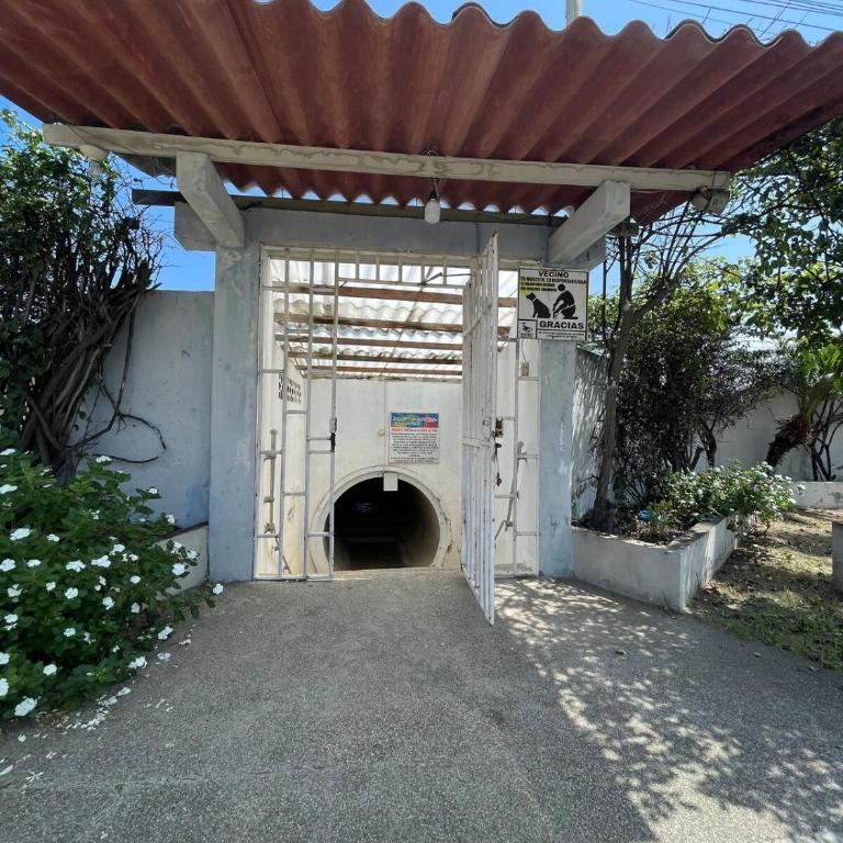 Villa Serena para familias y amigos - vista al mar - Four-Bedroom House - 27