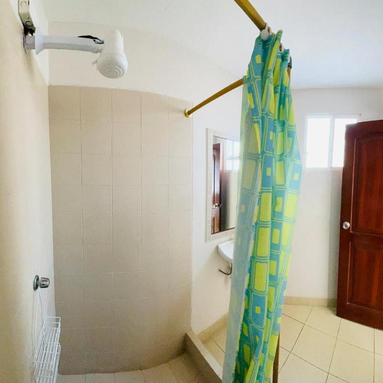 Villa Serena para familias y amigos - vista al mar - Four-Bedroom House - 36