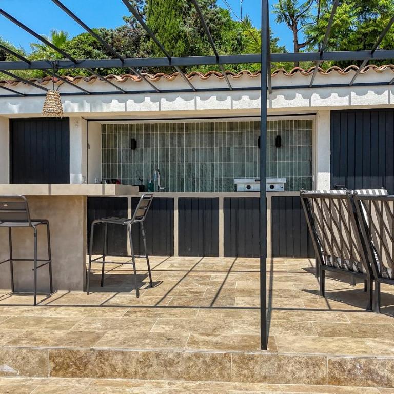 "La Chantyviere" Villa vue Exceptionnelle 180 degrés sur Golf Tropez, accès plage privée - Villa con piscina privada - 86