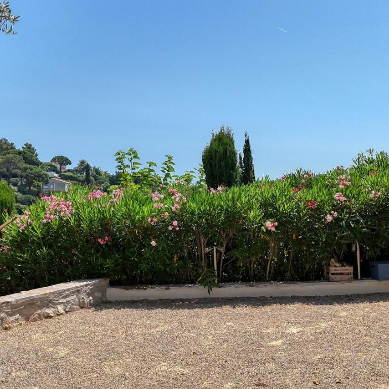 "La Chantyviere" Villa vue Exceptionnelle 180 degrés sur Golf Tropez, accès plage privée - Villa con piscina privada - 61