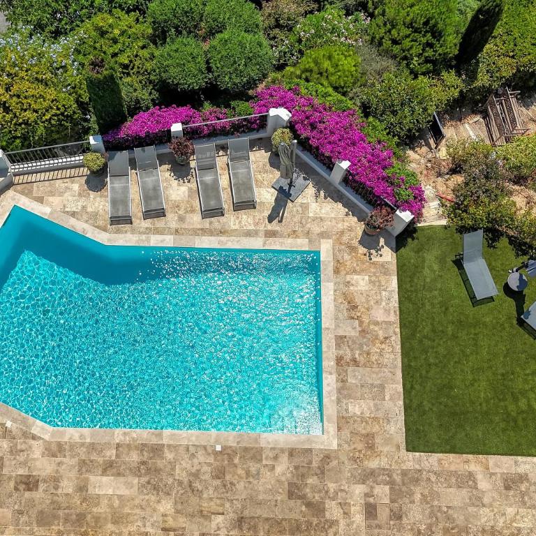 "La Chantyviere" Villa vue Exceptionnelle 180 degrés sur Golf Tropez, accès plage privée - Villa con piscina privada - 92