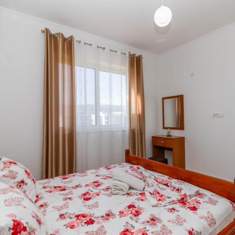 Apartments Asl - Two-Bedroom Deluxe Apartment with Balcony - 3