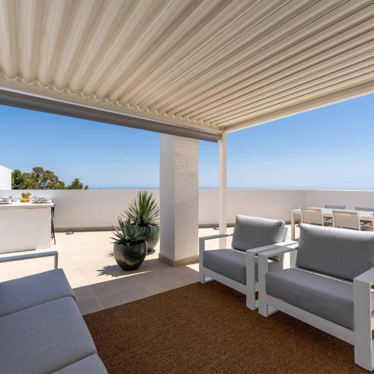 Modern Gem with large Terrace and Sea Views - Habitación Doble con vistas al parque - 43