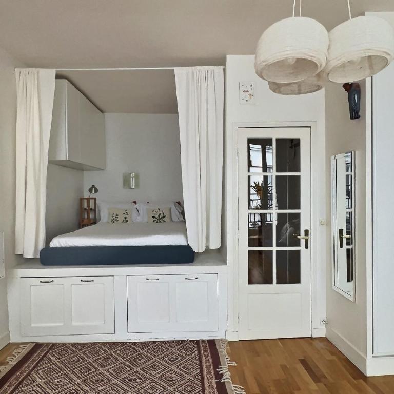 Bright 28m apartment in the old Halles district - Appartement - 6