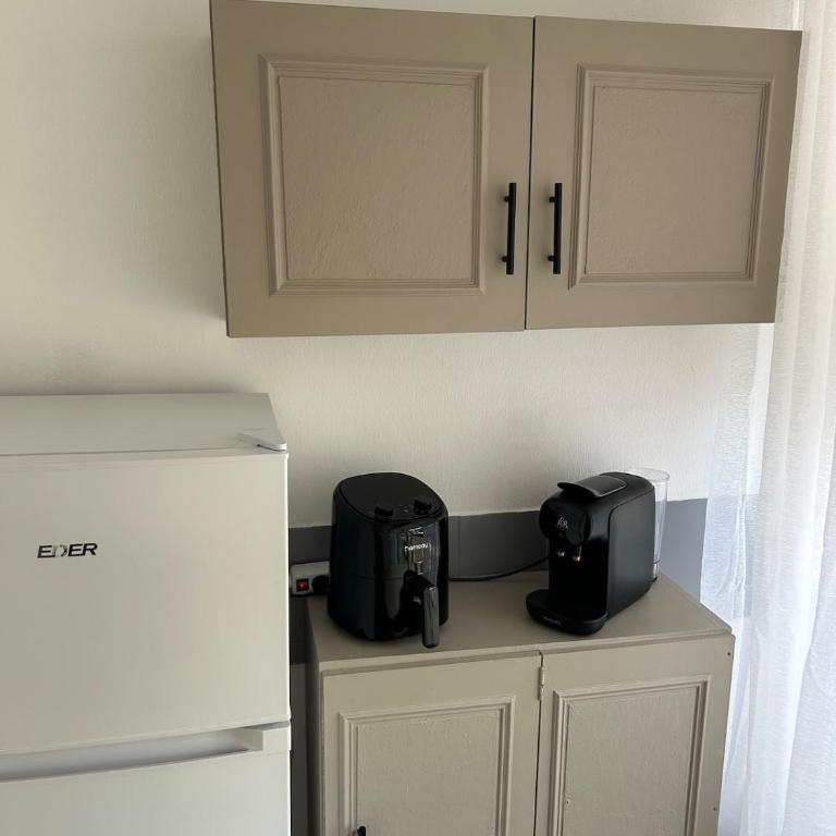 Studio lumineux à 120 M de la plage du centre ville - Appartement 1 Chambre - 12