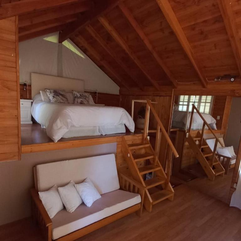 Refugio de bosque con jacuzzi en terraza y vista panorámica al lago - Casa de 2 dormitorios - 21