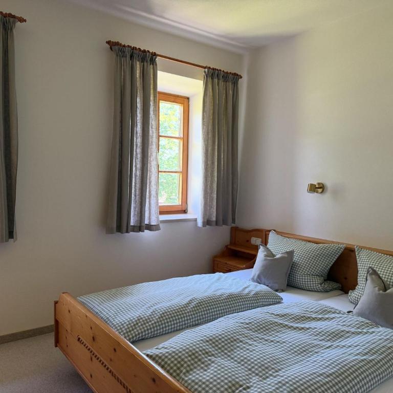 Gästehaus Hausenbauer - Apartment mit Blick auf die Berge - 4