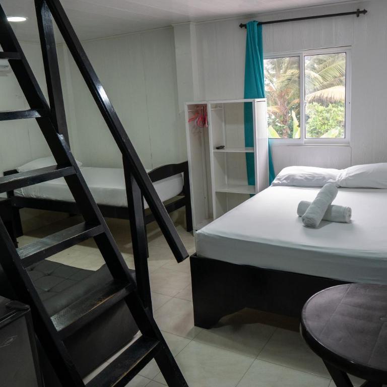 Rocky Cay Lodging - Habitación Familiar Estándar - 7