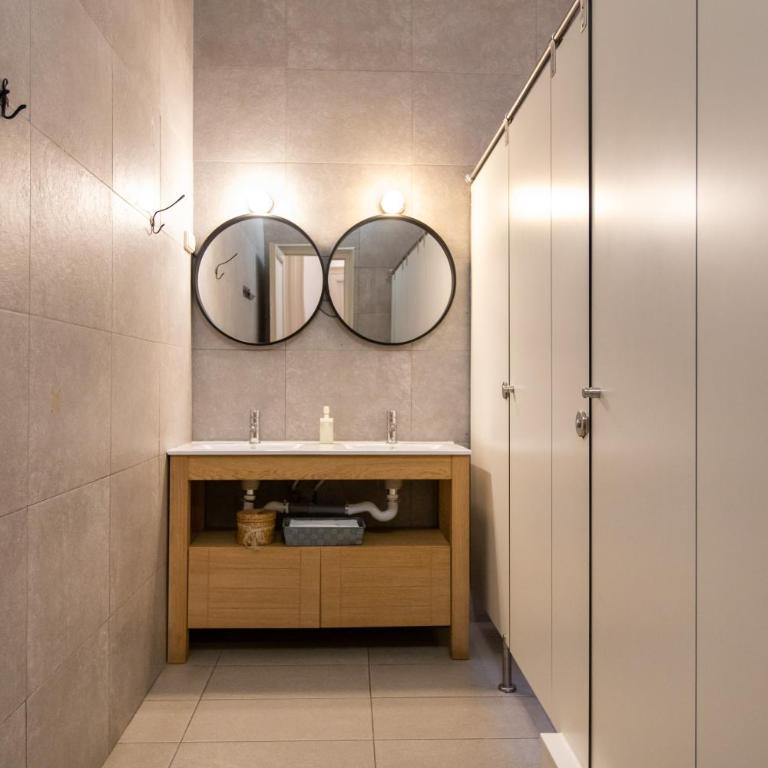 B21-Apartamento Modernista para Grupos - Apartamento - 51