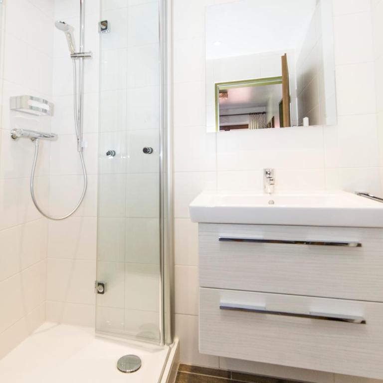 Gschwenderhaus Ferienwohnungen - Apartment mit 1 Schlafzimmer und Balkon - 6