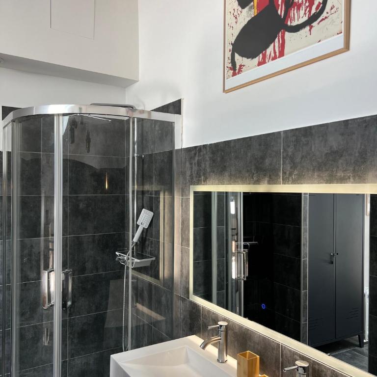 Adorable Appartement Mezzanine - Vieil Antibes - Apartamento de 1 dormitorio - 10