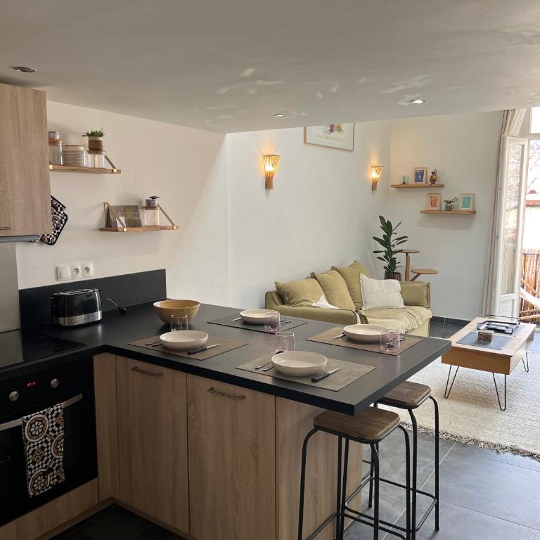 Adorable Appartement Mezzanine - Vieil Antibes - Apartamento de 1 dormitorio - 3
