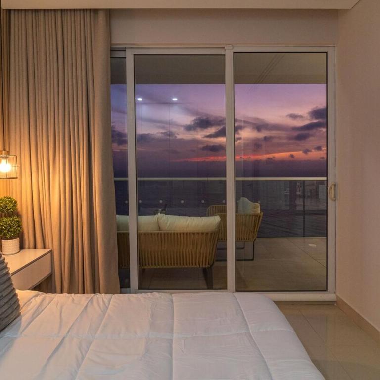 Luxury Ocean View Apartment Building H2 - Hyatt - Three-Bedroom Apartment - 3