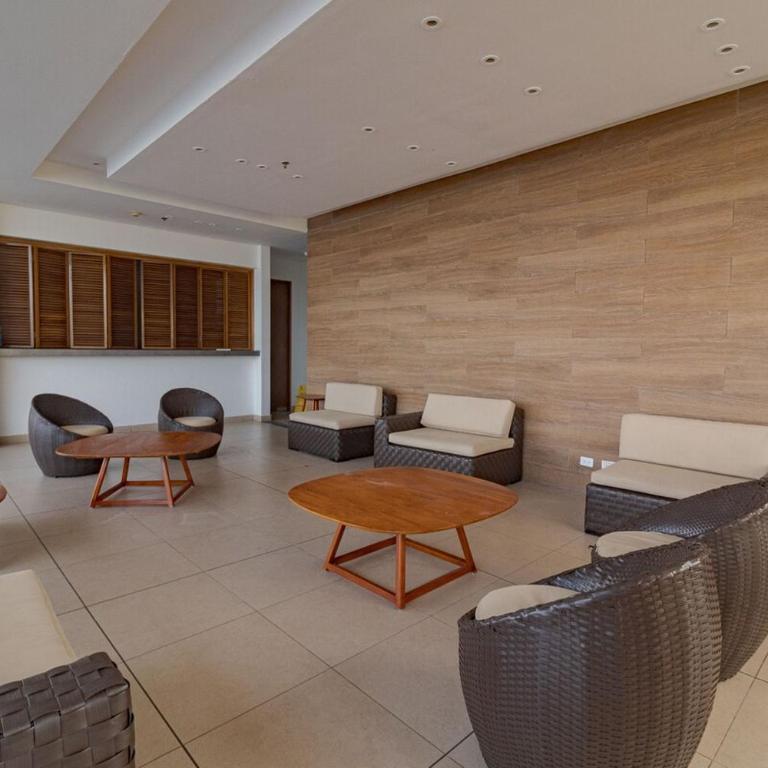 Luxury Ocean View Apartment Building H2 - Hyatt - Three-Bedroom Apartment - 67