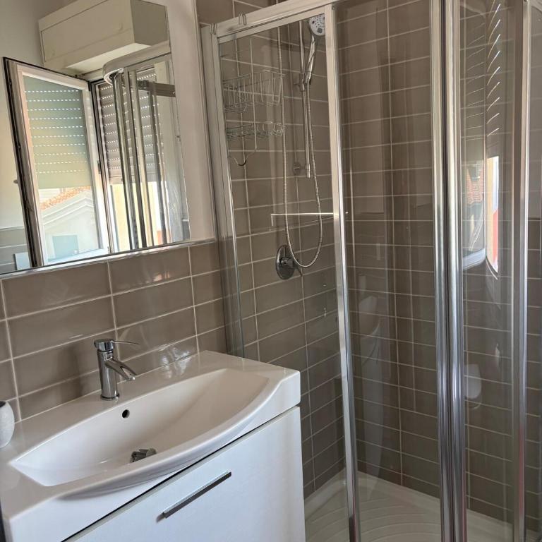 Residenza Torricelli - Two-Bedroom Apartment - 9
