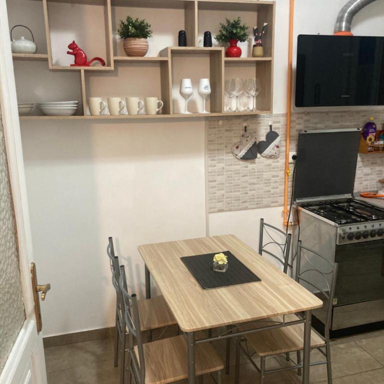 CASA ALICE A 2 PASSI DAL CENTRO 55 mt 2 - Appartamento con 1 Camera da Letto - 25