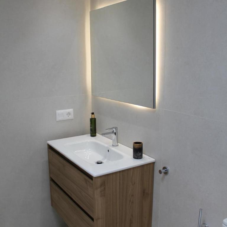 Nicole Home - Two-Bedroom Apartment - 7
