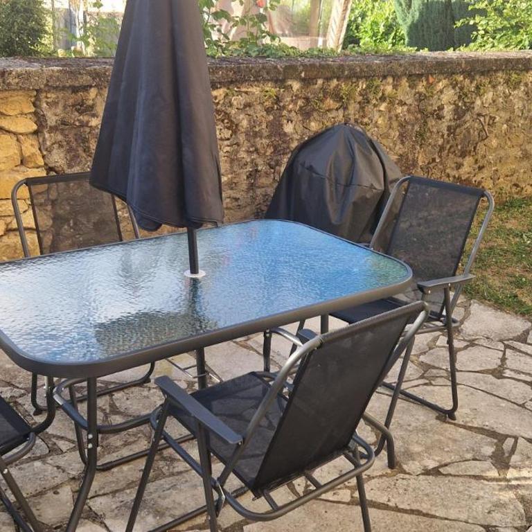 Entre 2 Jardin Drap compris et Barbecue - Two-Bedroom Apartment - 5